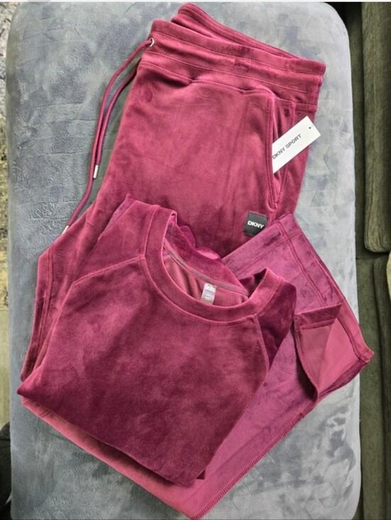 Dkny Pants - DKNY Sport Plush Velour Sweatshirt & Joggers Set -Raspberry  Wine L & XL